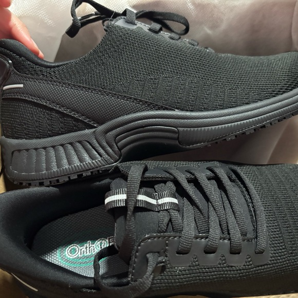 Black Athletic Sneakers - Picture 3 of 9